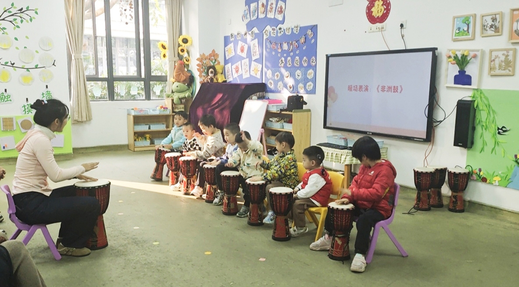 图为非洲鼓表演现场.jpg